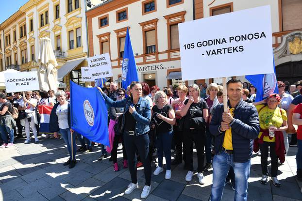 Varaždin: Prosvjedna povorka radnika Varteksa stigla u centar grada 