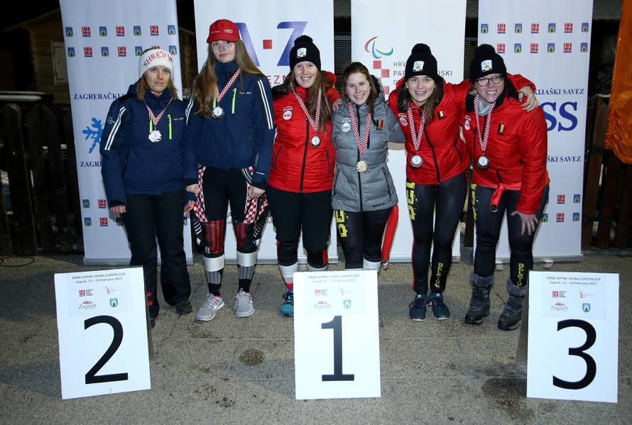 Srednjoškolka Eva: Hrvatski ću stijeg nositi čvrsto i ponosno...