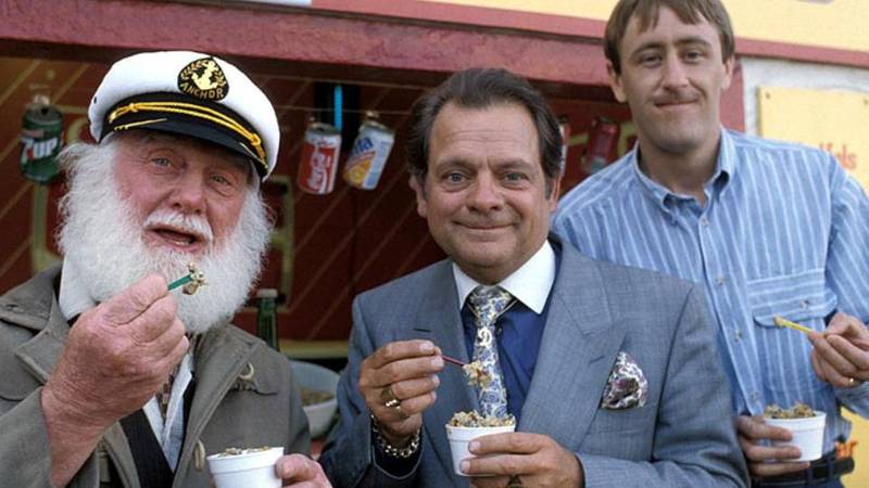 Fanovi u šoku! Oskvrnut je grob 'ujaka Alberta' iz kultnih Mućki