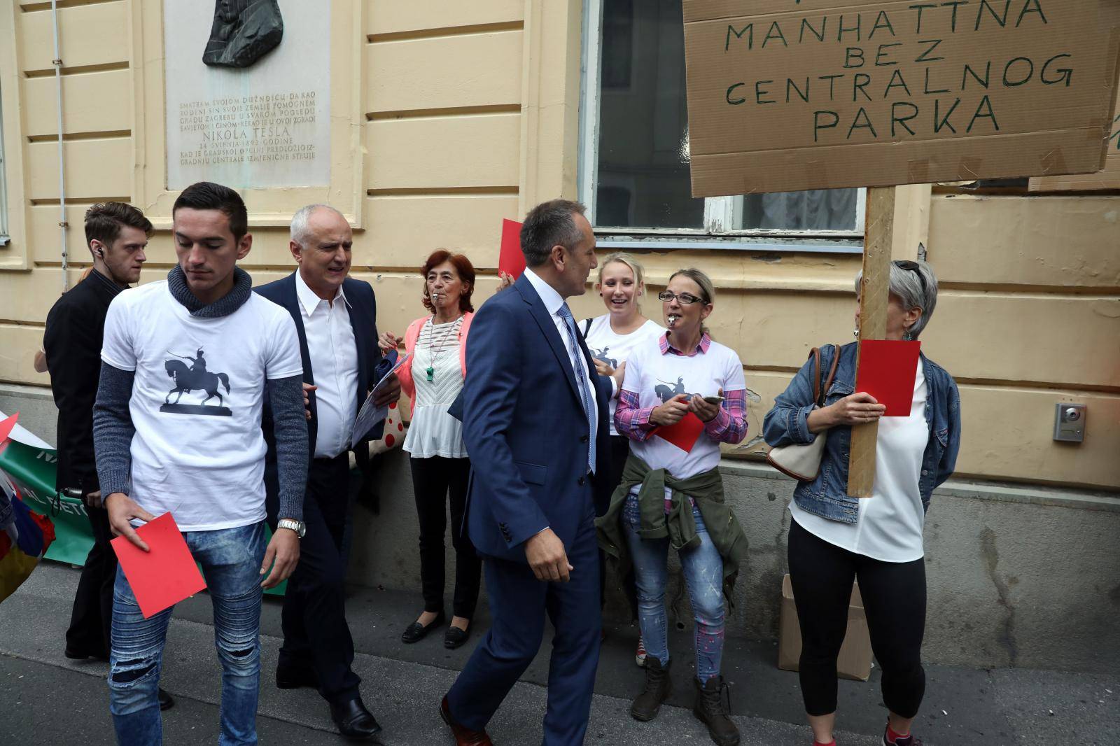 Protestni skup protiv novog prijedloga GUP-a ispred skupÅ¡tine Grada Zagreba