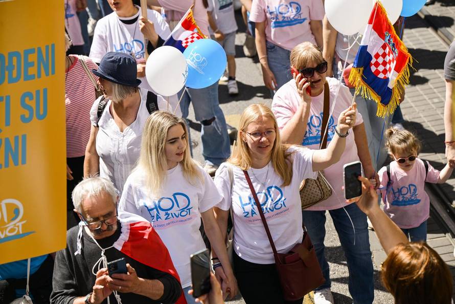 Zagreb: Manifestacija Hod za život pod geslom zaštite života i obitelji