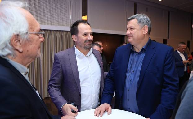 Zagreb: Izborni stožer predsjedničke kandidatkinje Branke Lozo u hotelu Aristos