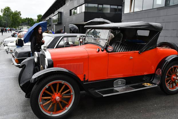 Međunarodni oldtimer susret u Slavonskom Brodu