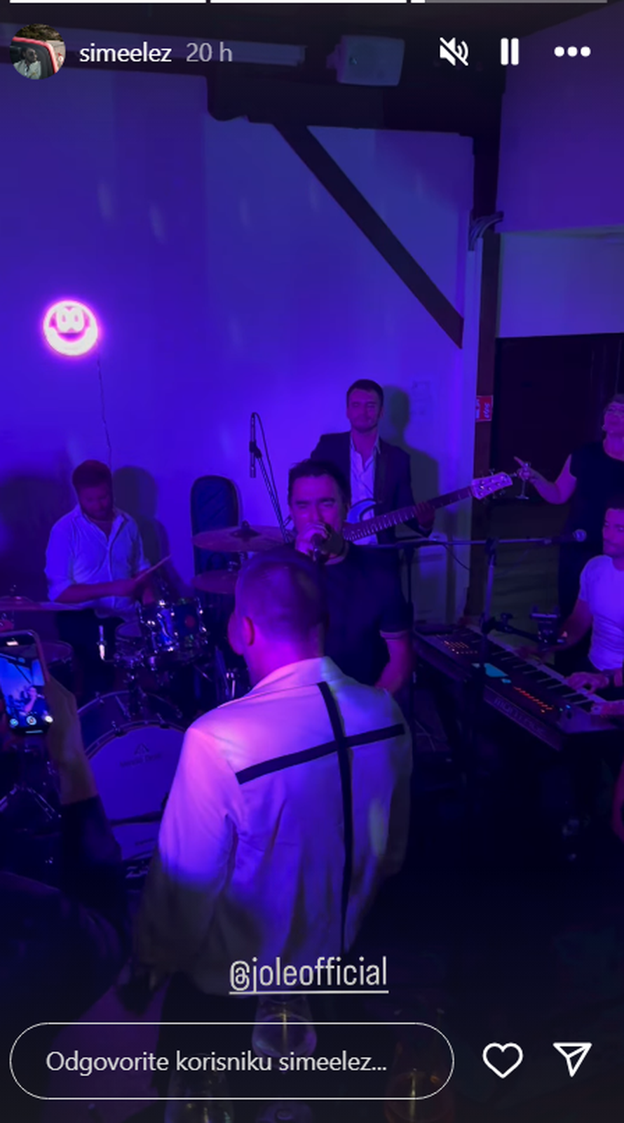 Nema fešte bez Maje Šuput! Slavlje je pretvorila u koncert, a Šime nije skidao kameru s nje