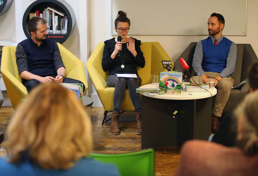 Predstavljena prva hrvatska slikovnica o gay obiteljima