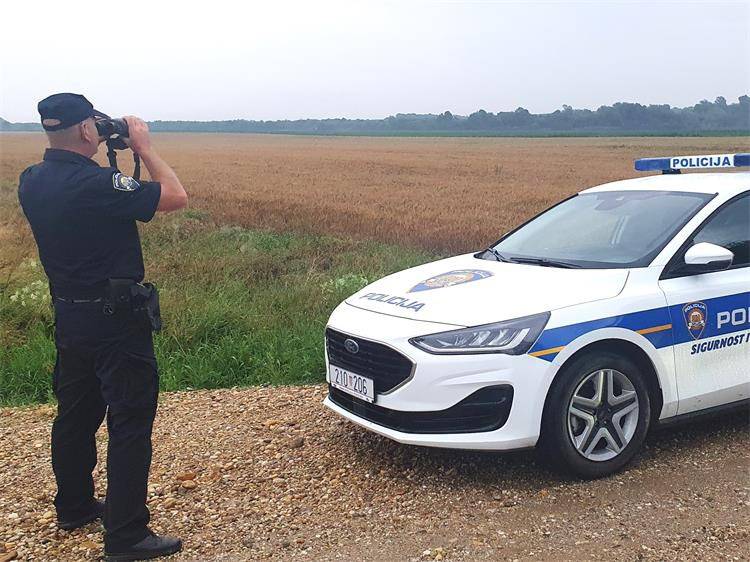 FOTO  Mladići ukrali 500 kila krumpira s njive. Međimurski policajci i dronom love lopove