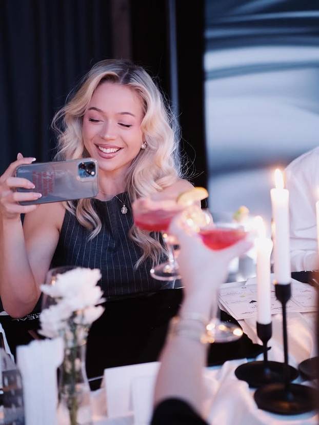 FOTO Ova srpska influencerica više je od 'lijepog lica', a radila je i kao 'sezonac' u Hrvatskoj