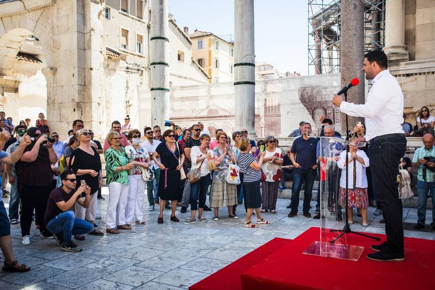 Predstavljanje kandidata s liste Restart koalicije u X. izbornoj jedinici