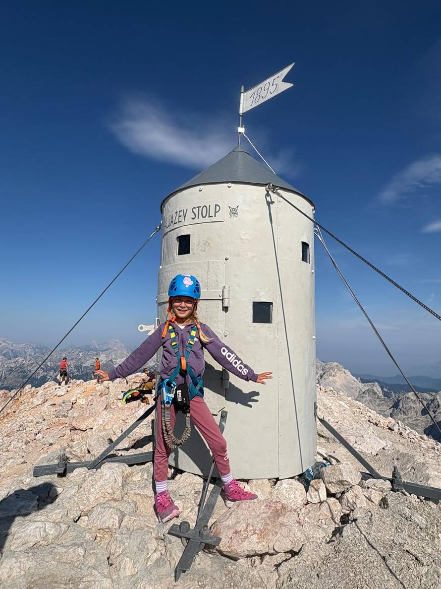 Angela (7) je djevojčica bez granica! 'Ne idem još ni u školu, a već sam osvojila Triglav'