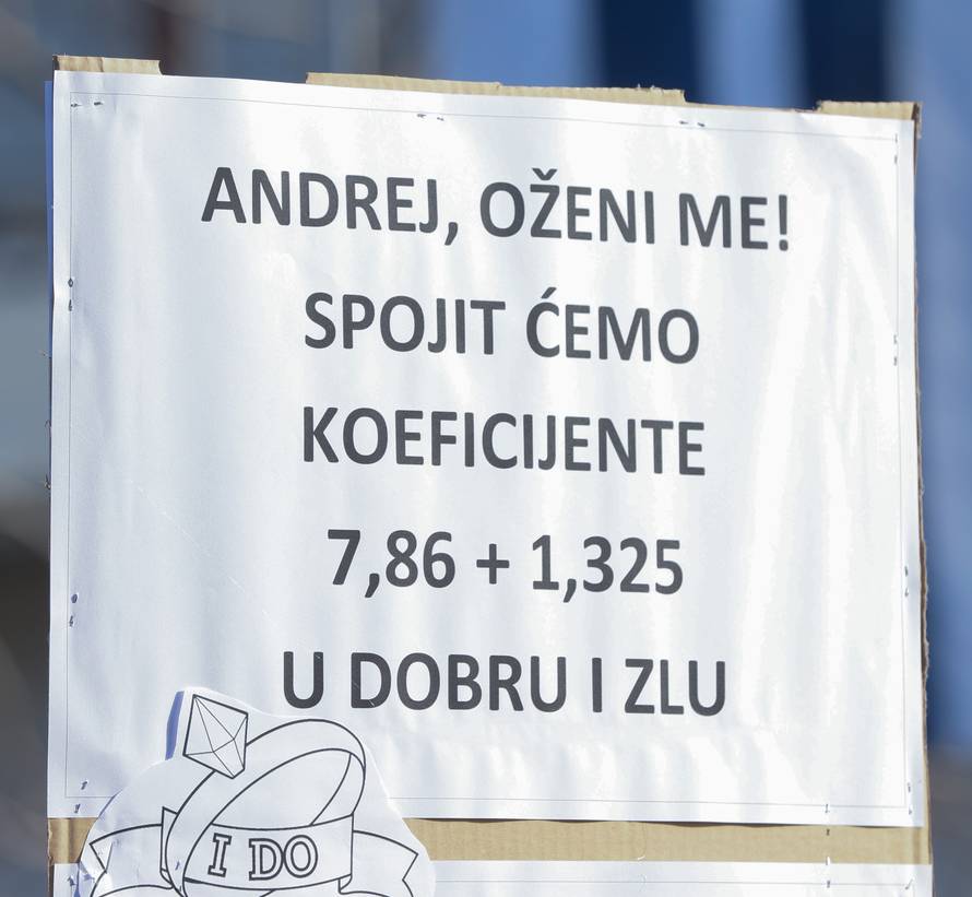 'Vlada je najgori razred' i ostali genijalni transparenti učitelja