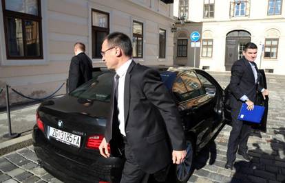 Predsjednica je smijenila šefa SOA-e Dragana Lozančića