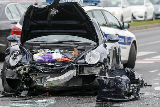 Sve vi&scaron;e auta zavr&scaron;ava s totalnom &scaron;tetom. Kriva je ova tehnologija