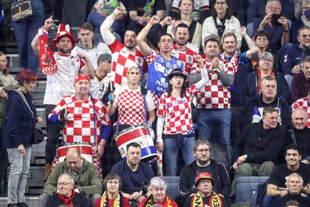 Koeln: Navijači na rukometnoj utakmici Europskog prvenstva između Hrvatske i Francuske 