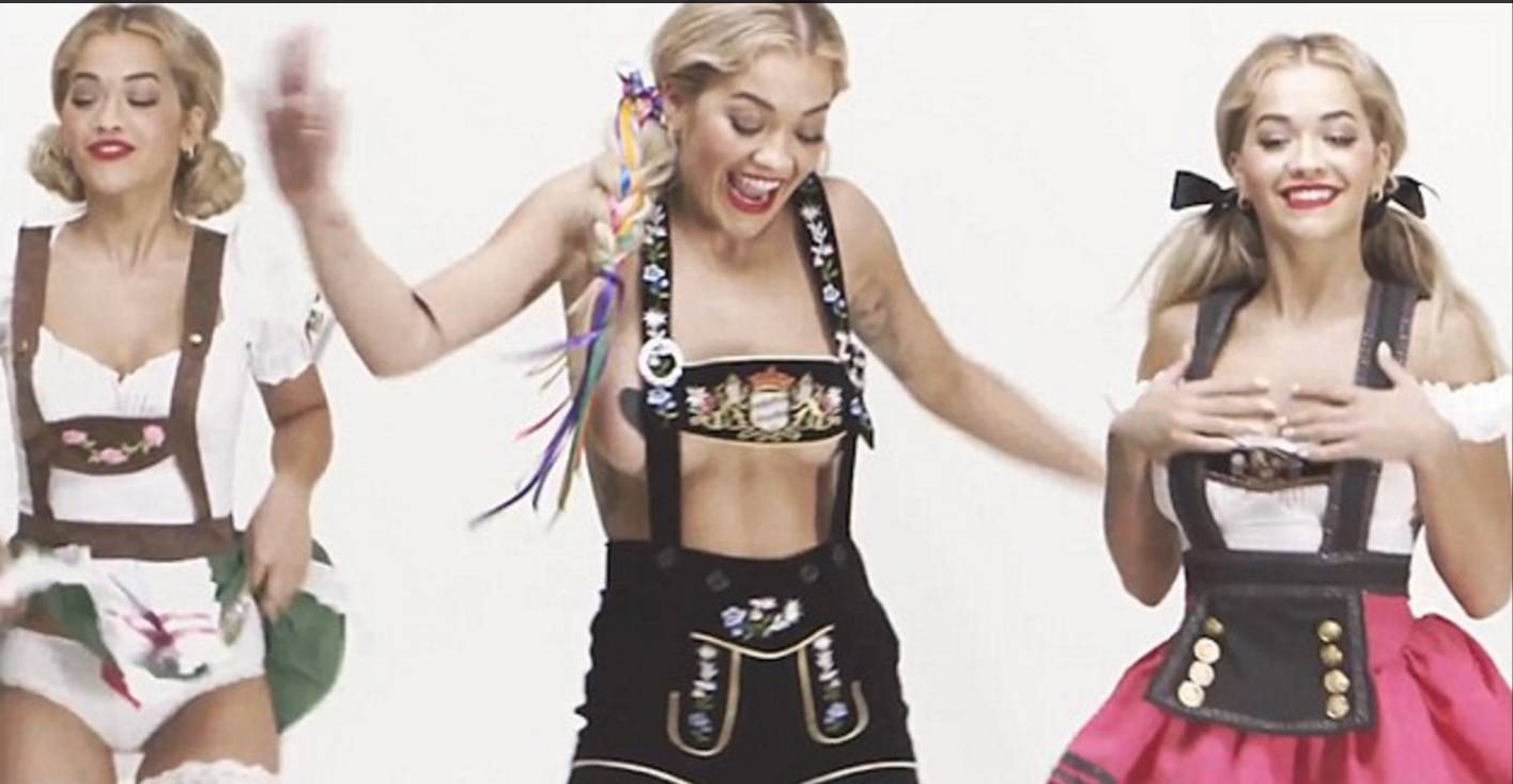 Rita Ora u seksi videu pokazala gole grudi i plesala u gaćicama