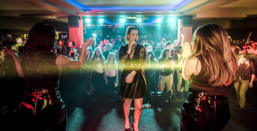 Minea i Ivana Banfić razvalile: 'Vratile ste nas u devedesete...'