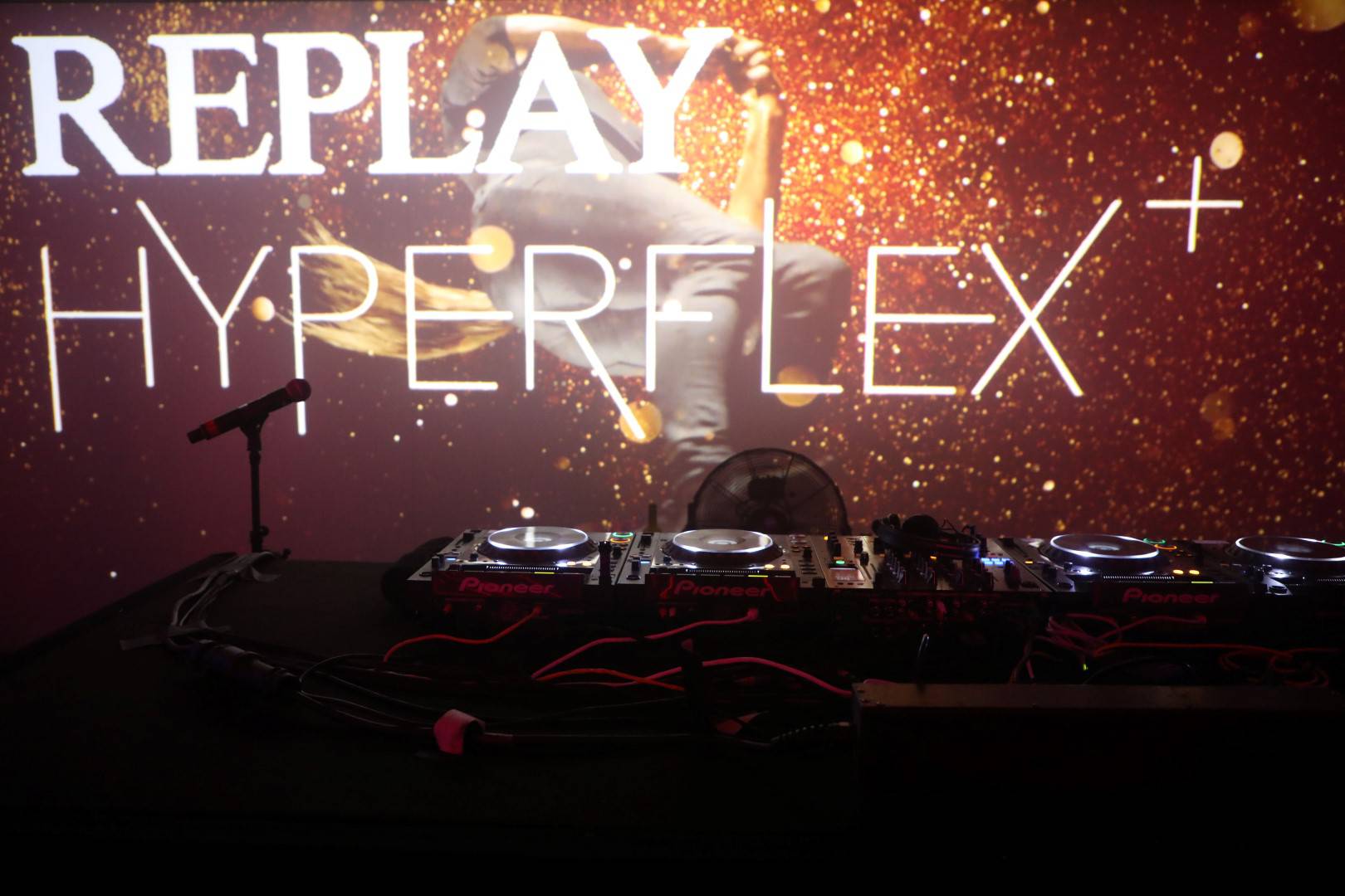 Predstavljanje novog modela Replay Hyperflex+ traperica