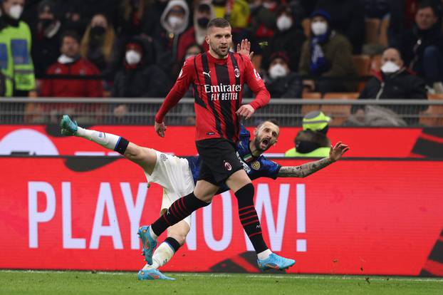 AC Milan v Internazionale - Coppa Italia - Semi Final - 1st Leg - Giuseppe Meazza