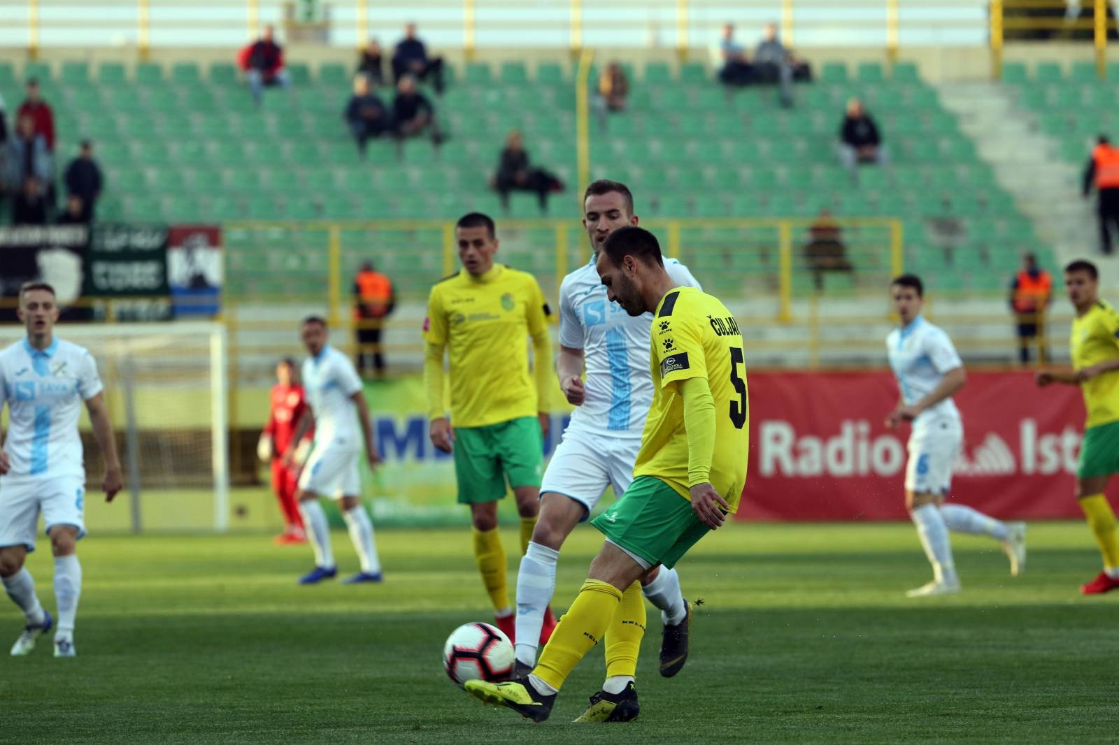 HNK Rijeka i NK Slaven Belupo sastali se u 27. kolu HT Prve lige