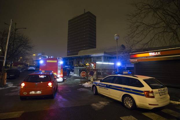 ARHIVA - 1.1.2015. Zagreb: Na elektri?nim instalacijama unutar prostorija Vjesnika izbio požar