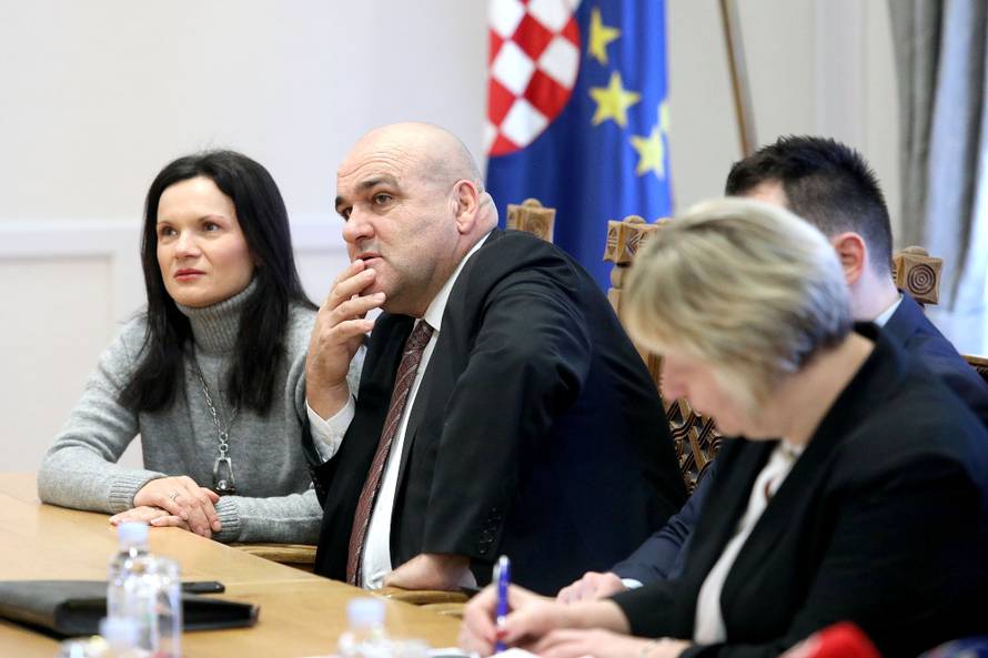 Odbor za Ustav odlučio: Nema više Povjerenstva za Agrokor