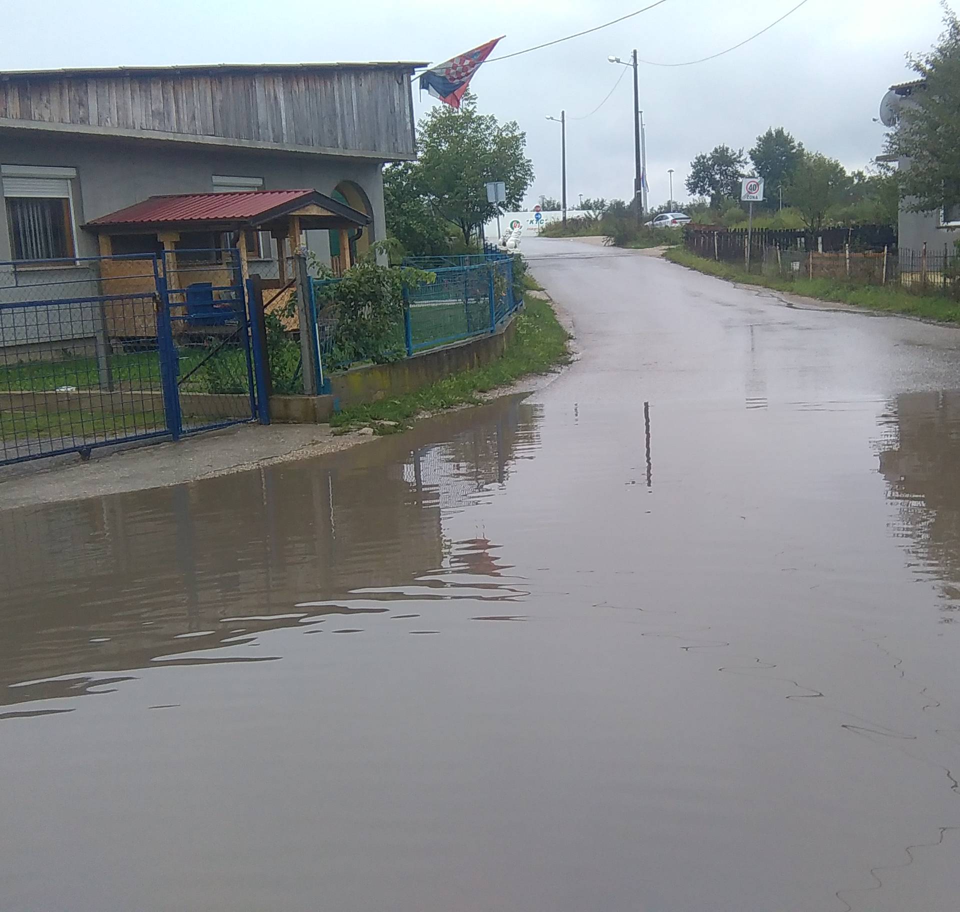 Obilne kiše ponovno potopile Crikvenicu, Rab, Kozari Bok...