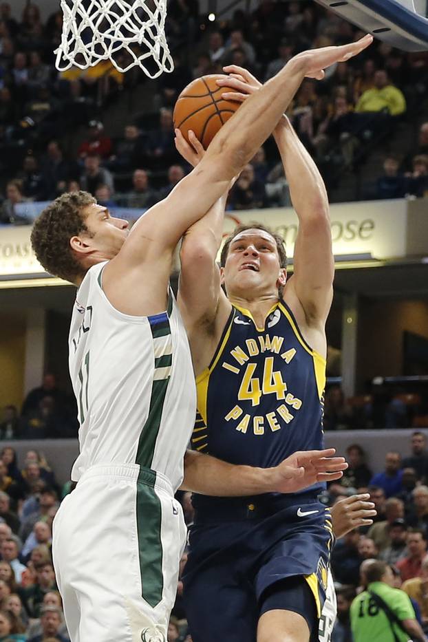 NBA: Milwaukee Bucks at Indiana Pacers