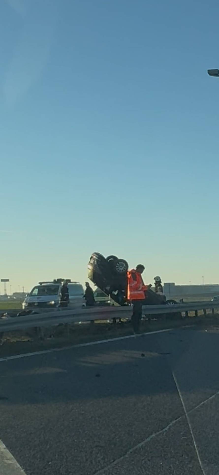VIDEO Teška prometna nesreća kod Slavonskog Broda: Troje ljudi prevezeno je u bolnicu