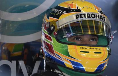 Mercedesu prvi startni red: Lewis Hamilton je bio najbrži