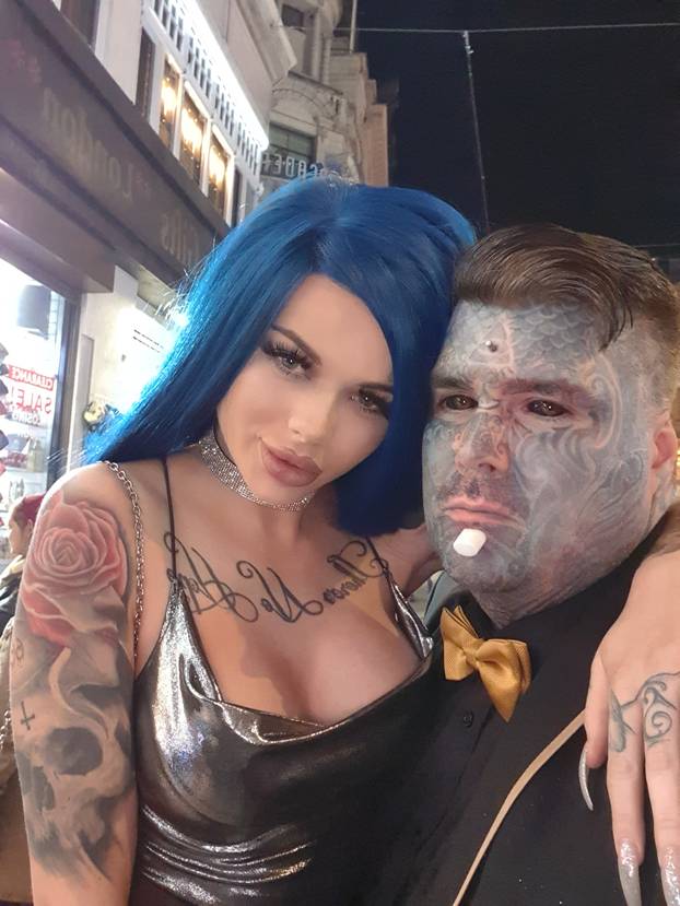 FOTO Više mu ne stane nijedna tetovaža! Uklonio je i bradavice. Evo kako je prije izgledao: Wow