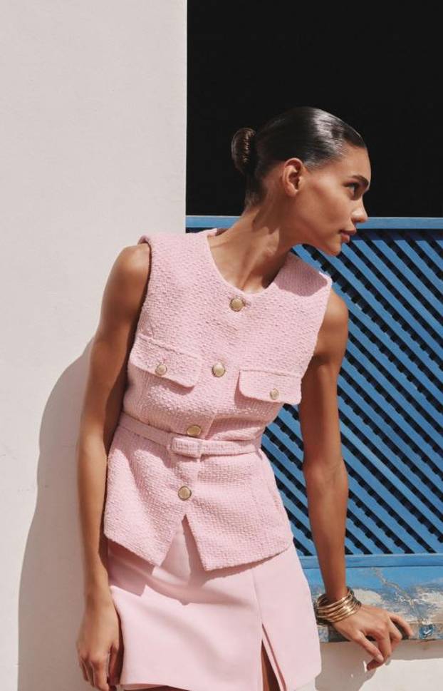 U modi su lagani sakoi i prsluci: Izabrali smo 20 najboljih