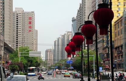 Kineski grad mladencima dijeli srećke, žele potaknuti rađanje