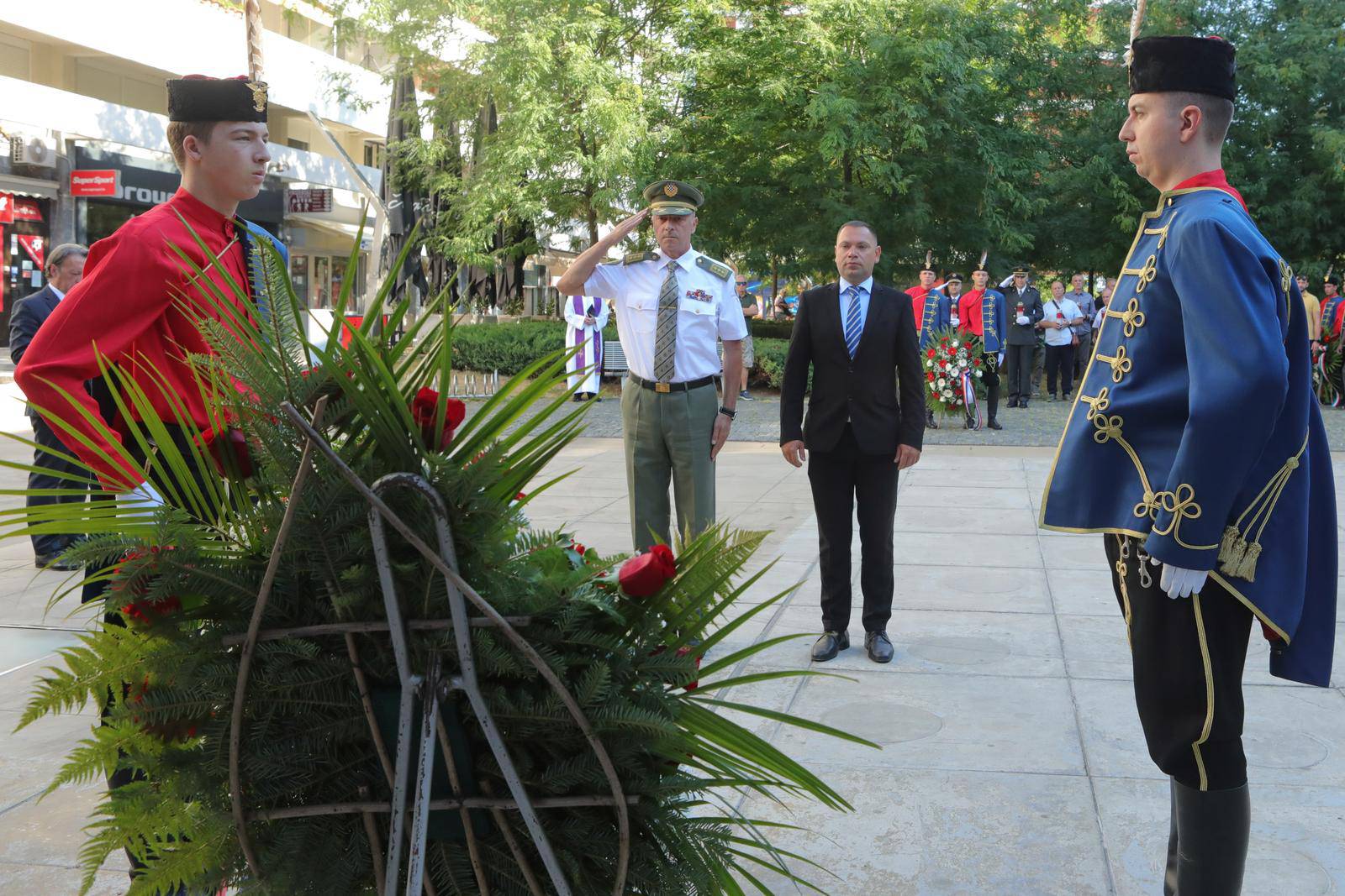 Osijek: Polaganje vijenaca povodom Dana pobjede i domovinske zahvalnosti