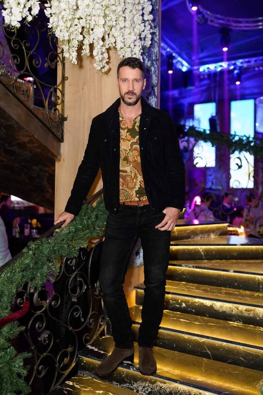 Domenica izdala album, a Rađa nosila torbu od 18 tisuća kuna