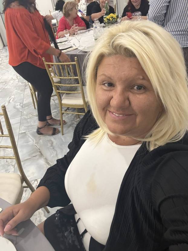 FOTO Tko je ova svestrana dama koja u emisiji 'Ljubav je na selu' želi osvojiti farmerovo srce?