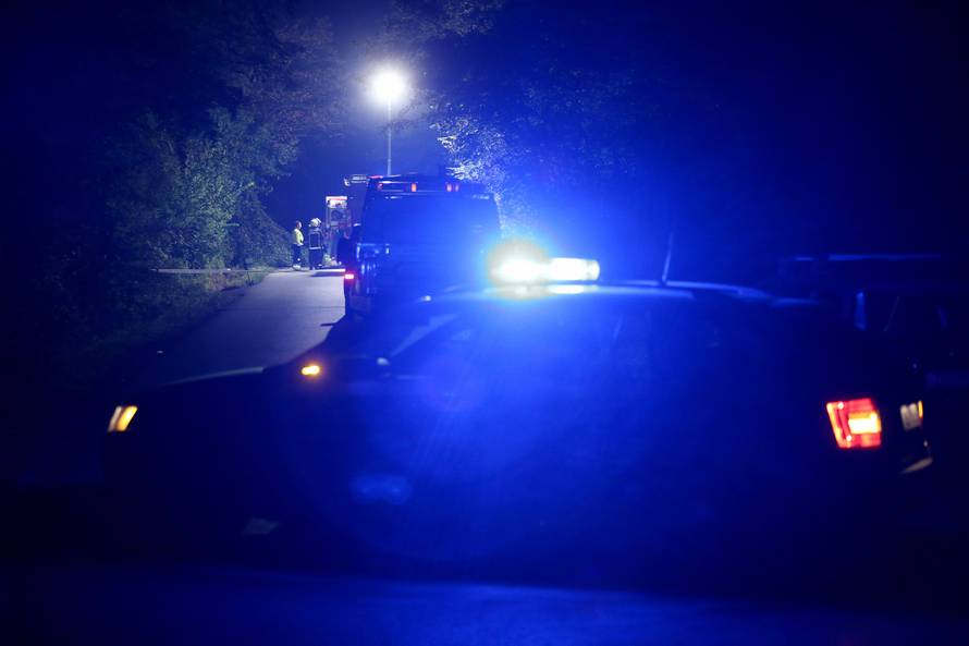 Opet tragedija: Autom sletio s ceste, poginula su dva mladića