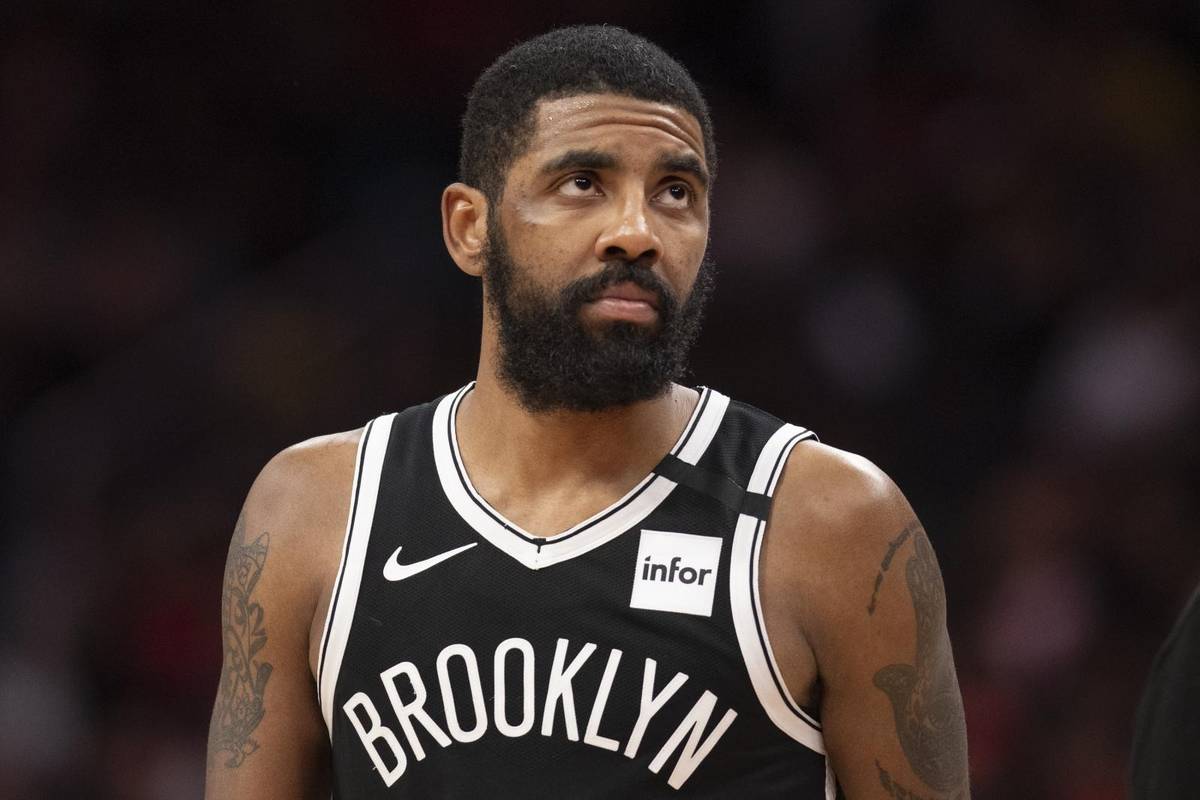 Prvo rame pa i koljeno: Kyrie Irving već sad završio sezonu