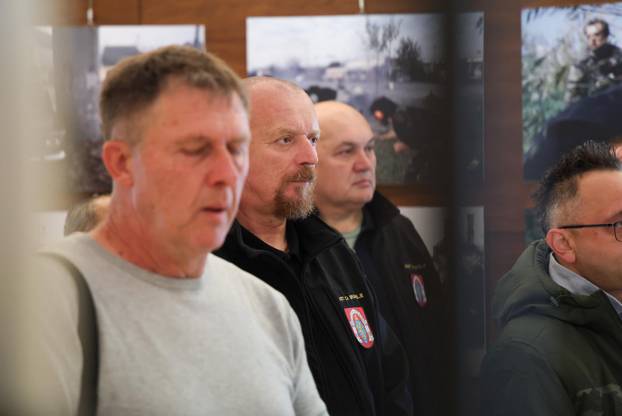 Vukovar: Otvorenje multimedijalne izložbe ratne fotografije "Vukovar 91"