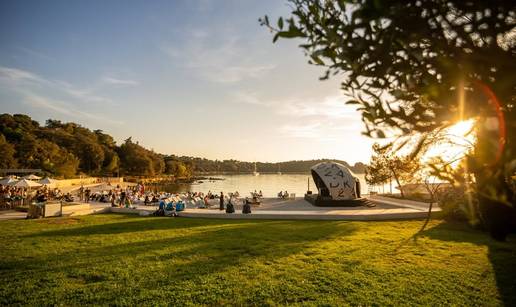 Tko postavlja pravila igre u komunikacijskoj industriji? Saznaj na Danima komunikacija