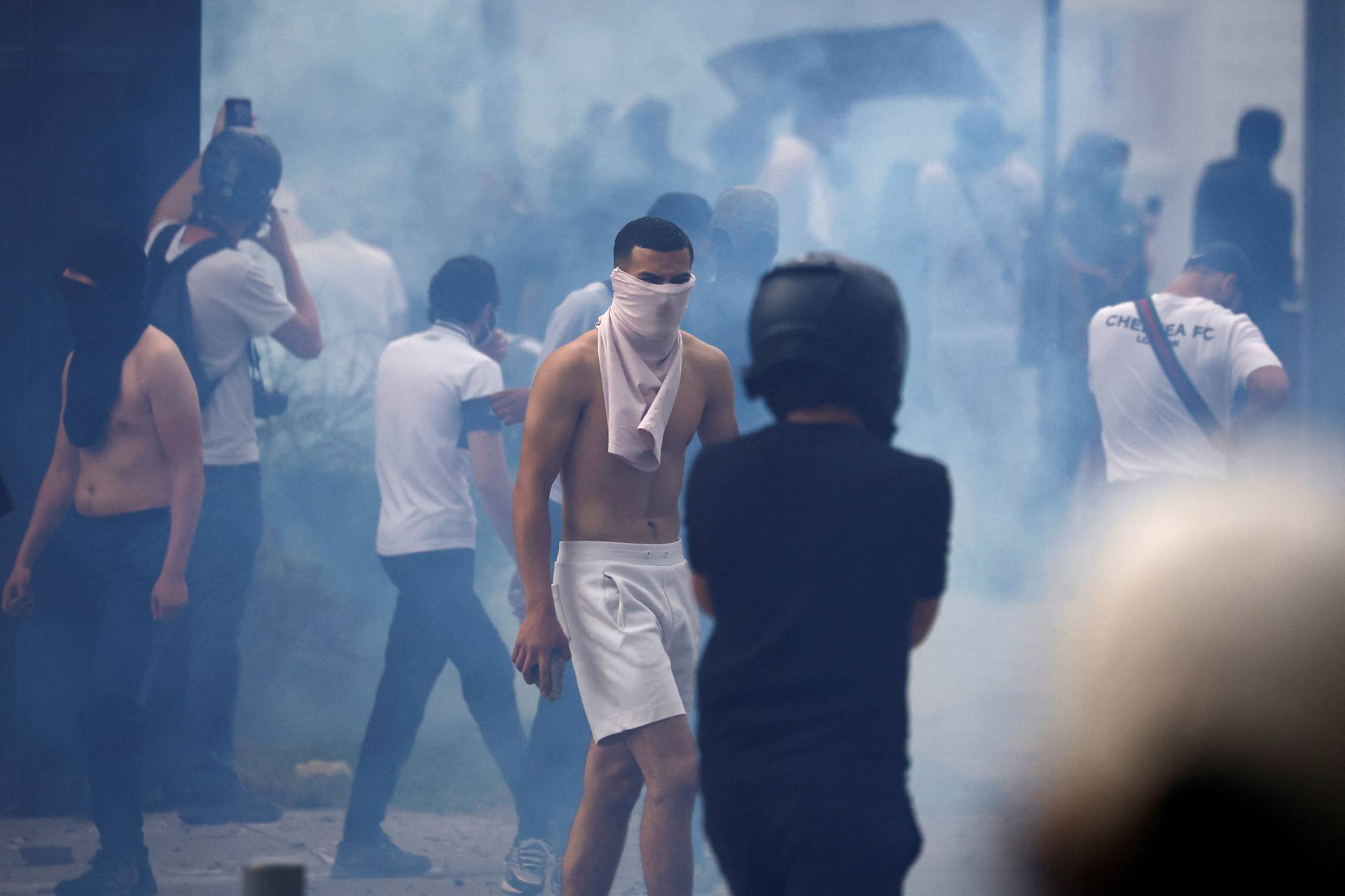 March in Nanterre in tribute to 17-year-old shot dead in Paris suburb