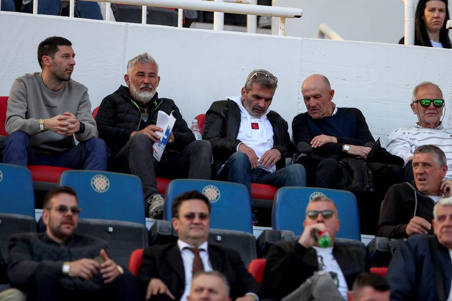 Split: Navijači na tribinama prate utakmicu Hajduk - Dinamo 