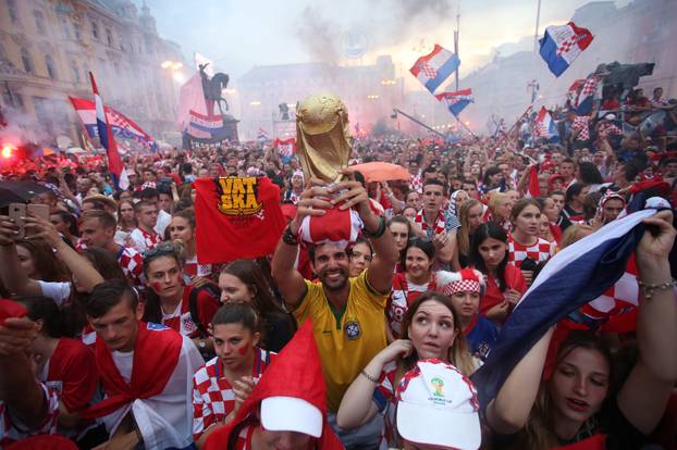Prije 30 godina FIFA potvrdila &ccaron;lanstvo Republike Hrvatske, zajedno s Rusijom i Ukrajinom
