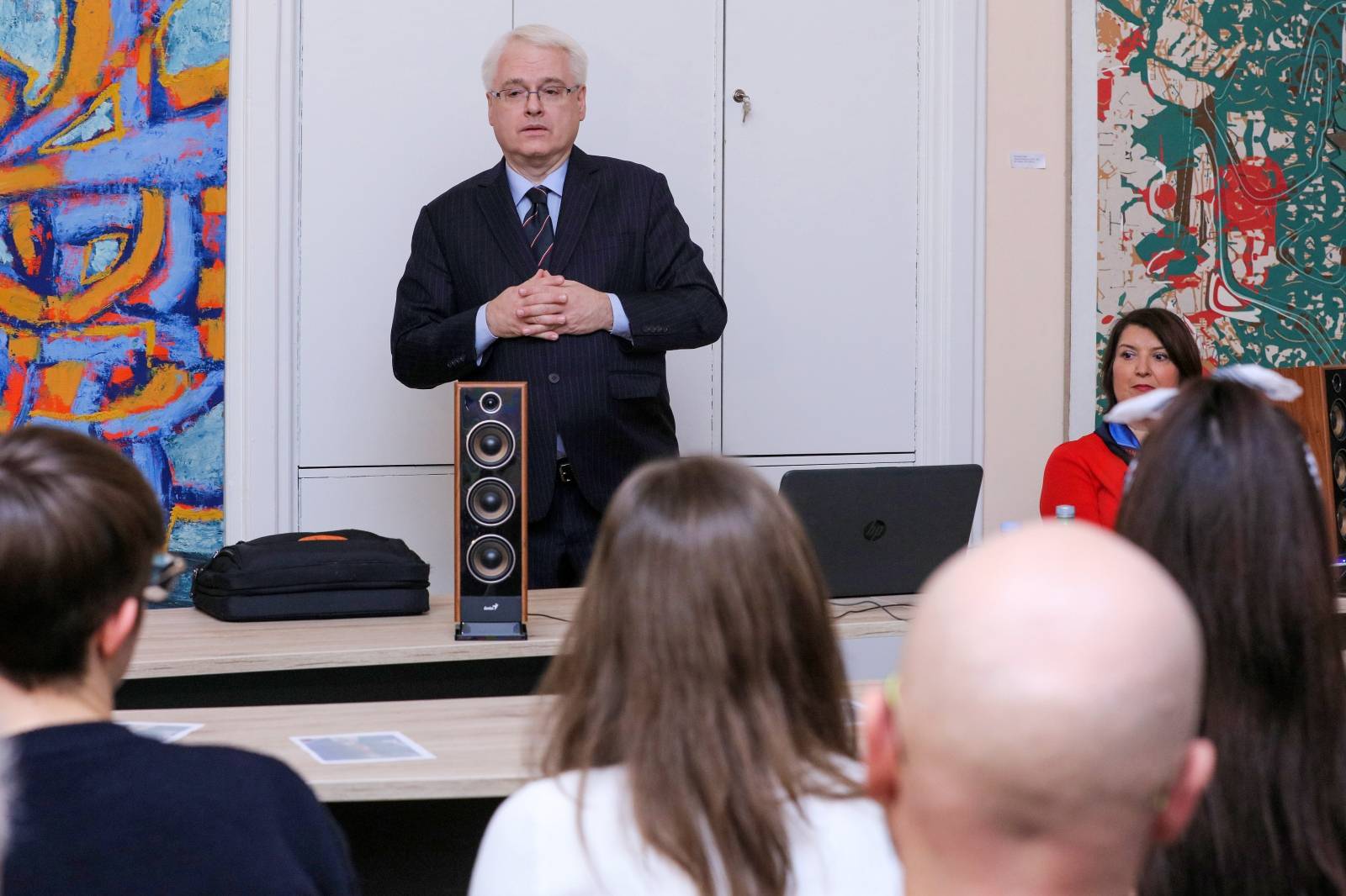 Osijek: Predavanje Ive Josipovića na temu "Politika i glazba"