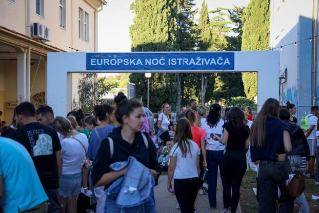 Zadar: Počela je manifestacija Europska noć istraživača u Zadru