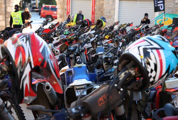 Primošten: Motociklisti?ka manifestacija Krka Enduro Raid privukla više od 500 natjecatelja iz cijele Europe 