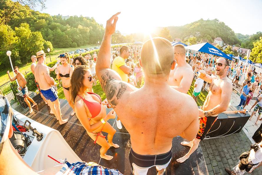 Odbrojavamo: 1 dan do vrućeg „Fantasy Land Pool Party-a“!