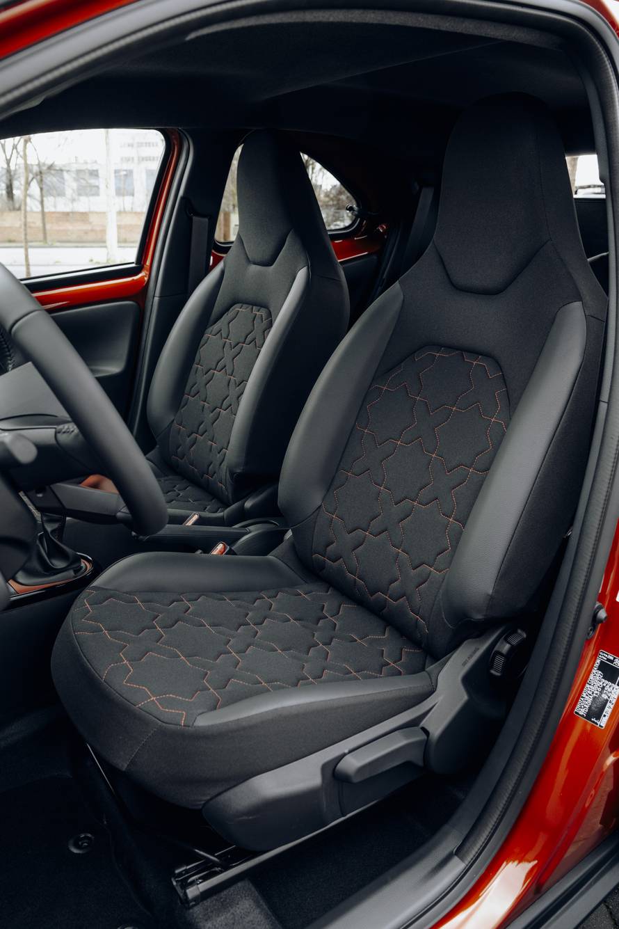 Vozili smo novu Toyotu Aygo X: Maleni automobil s crossover karakterom i gradskom 'dušom'