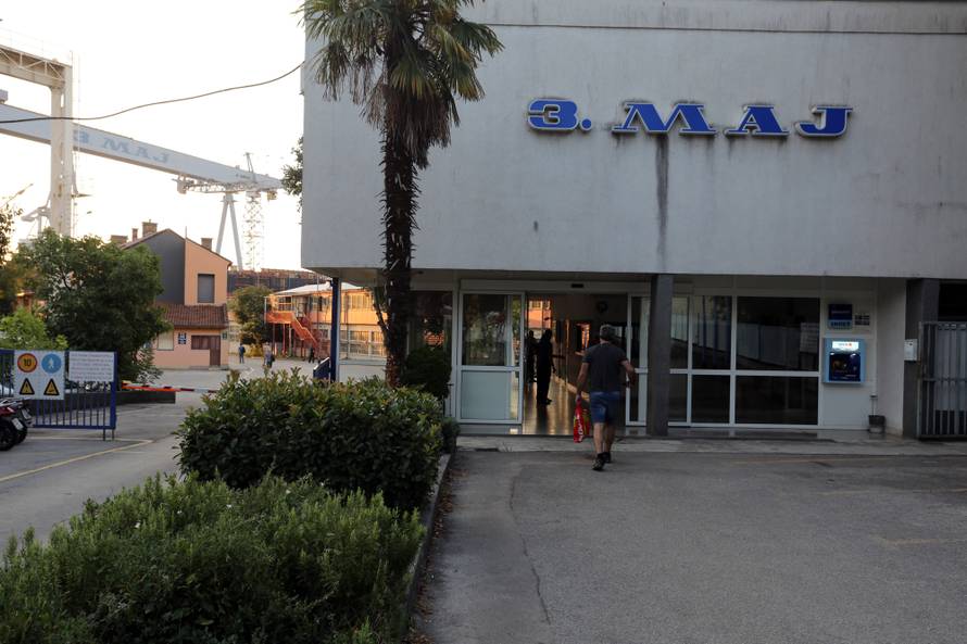 U 3. maju počela isplata plaća za listopad, studeni i prosinac