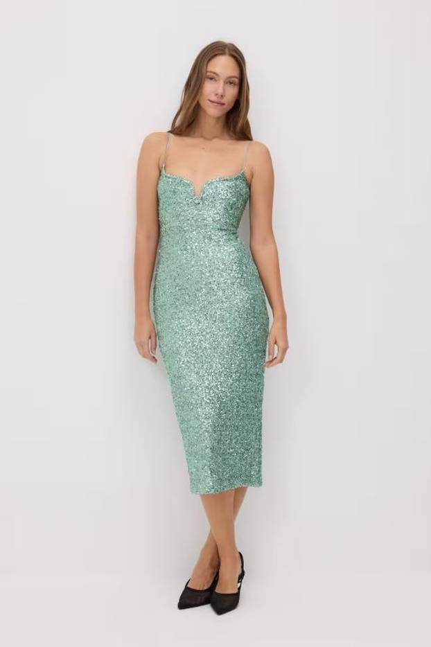 Pozvani ste na svadbu i nemate haljinu? Imamo 30 prijedloga koji vas neće baciti u 'bankrot'