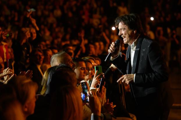 Zdravko Čolić održao je koncert u Areni Zagreb