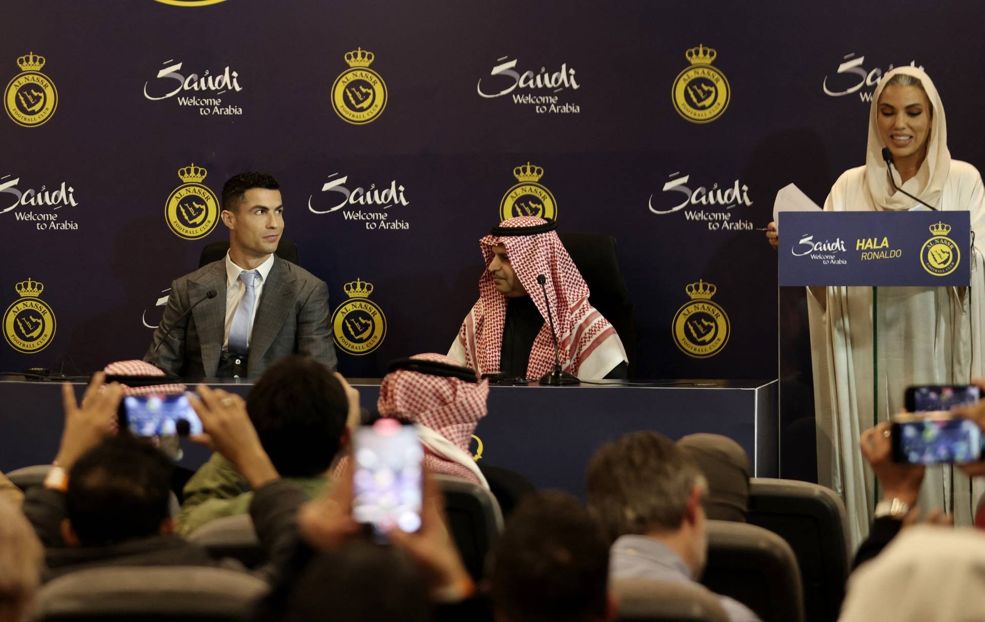 Al Nassr unveil new signing Cristiano Ronaldo